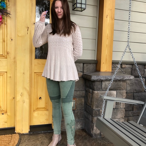 Leggings Faded Olive, Ash, Lt Mauve NWT Size S,M,L - Picture 4 of 5